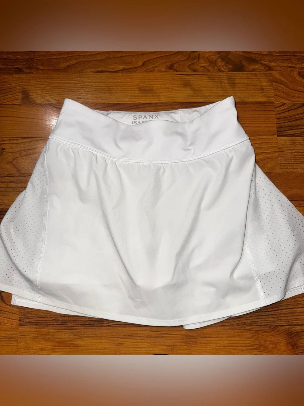 Spanx white tennis skort size small